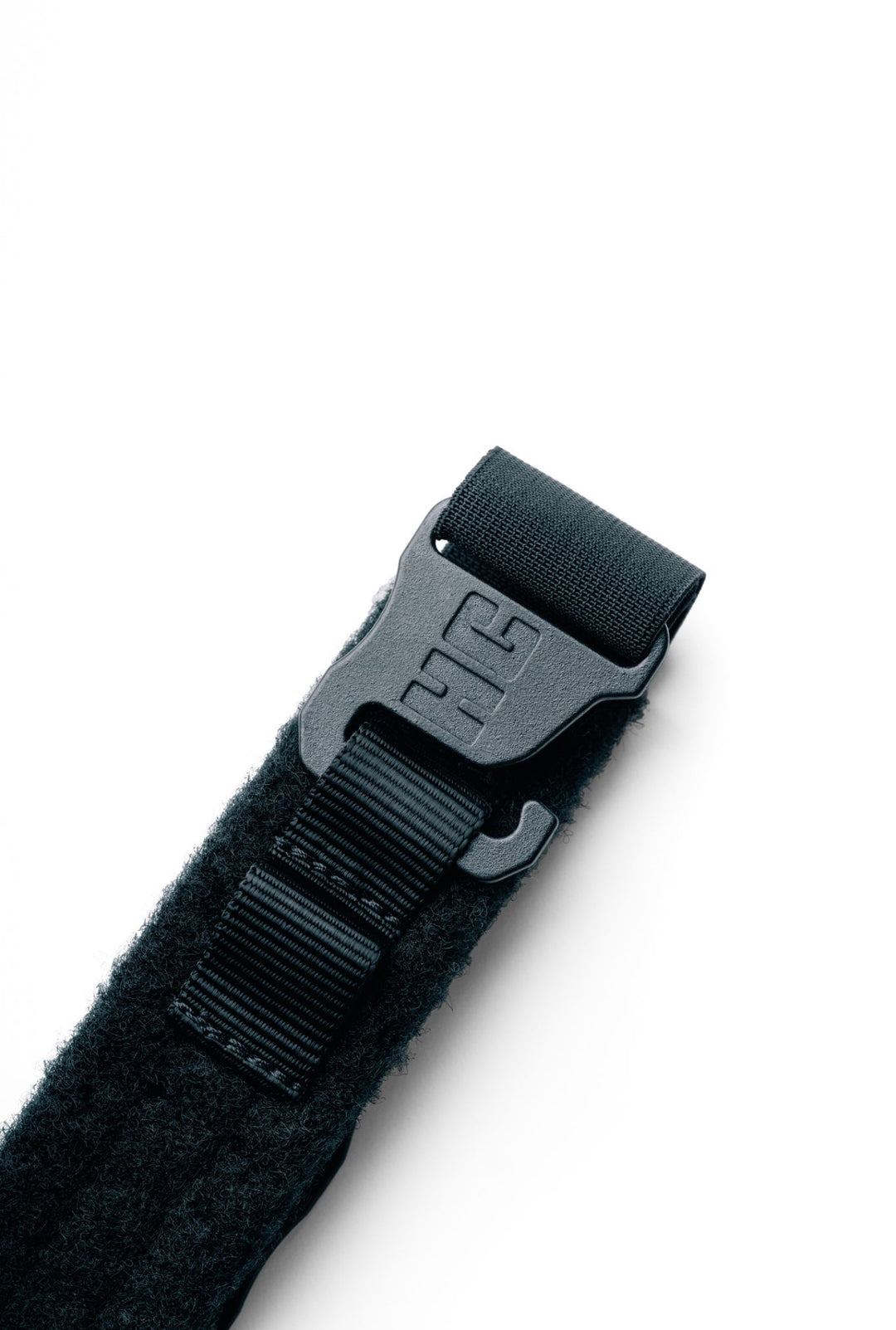 Black BLEM Constantine Concealed Velcro Belt by AYCHE, showing the strap with Velcro closure and sleek design.