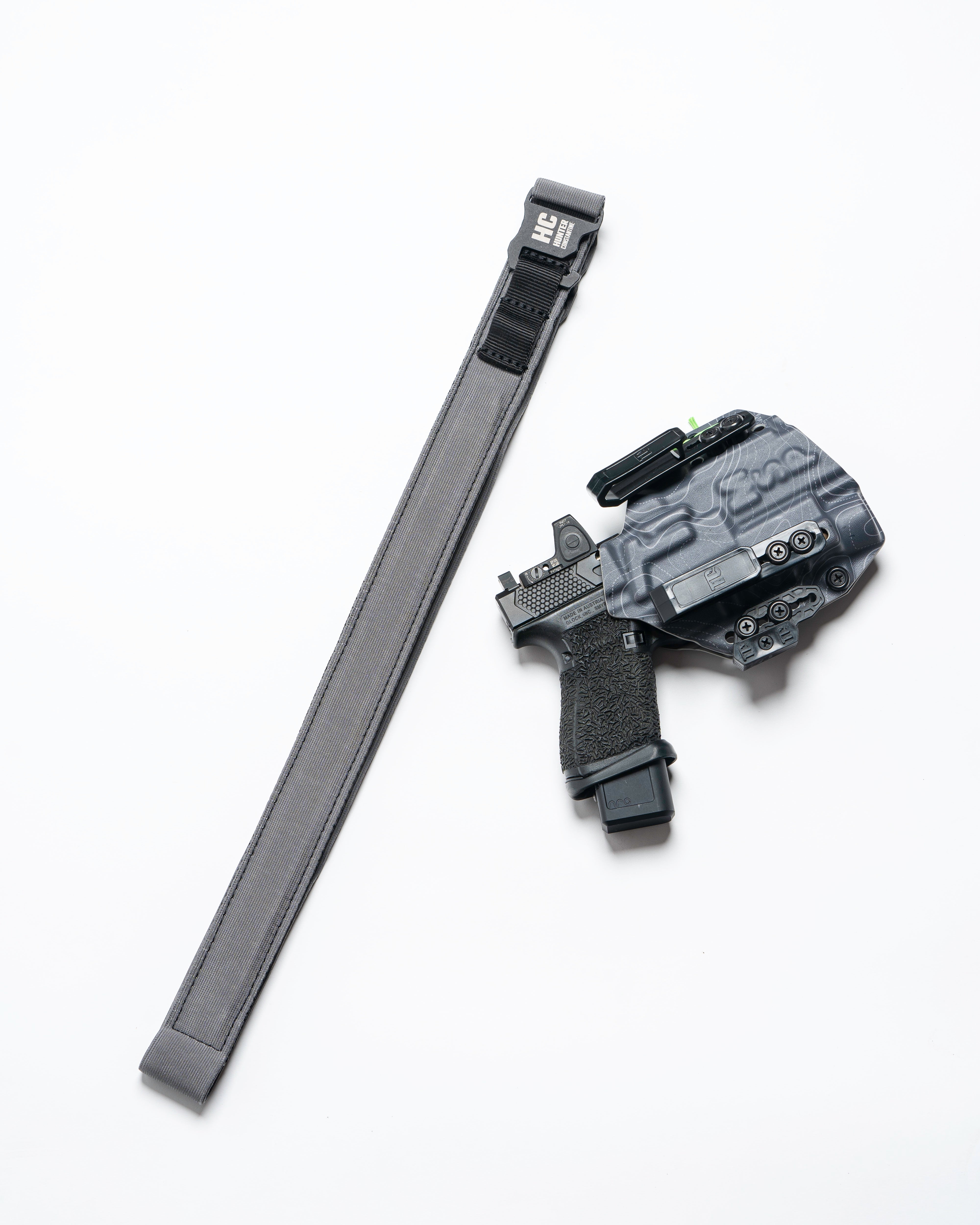AYCHE BLEM Constantine Carry Belt™ in durable apparel material with adjustable strap and stylish design, perfect for everyday wear.